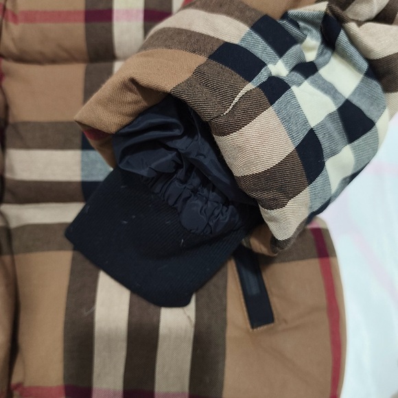 Burberry Check Hooded Quilted Down Jacket - Picture 7 of 9
